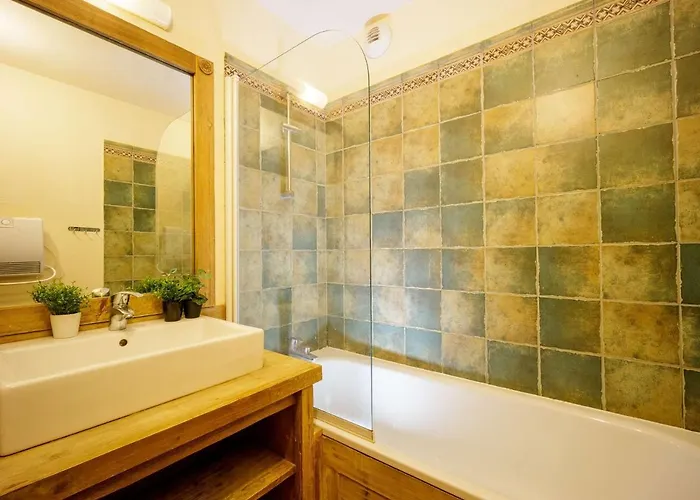 Appartement Centre Saint-lary 6 Pers, Balcon, Parking, Piscine, Sauna - Fr-1-296-416