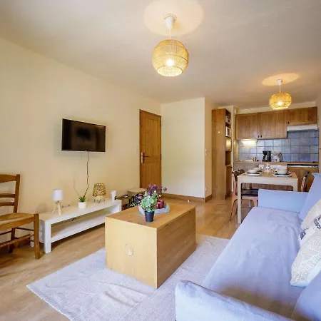 6 Pers. Au Centre-ville Avec Piscine, Sauna, Parking, Et Balcon - Fr-1-296-416 *