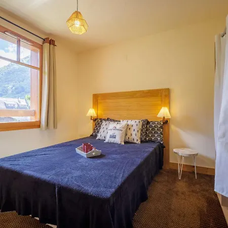 Au Coeur De Avec Piscine Et Parking - Fr-1-296-416 Daire Saint-Lary-Soulan