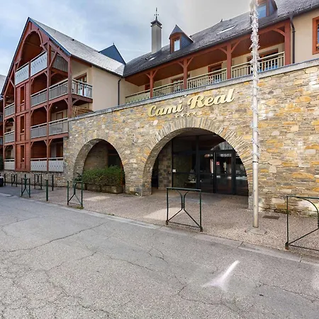 6 Pers. Au Centre-ville Avec Piscine, Sauna, Parking, Et Balcon - Fr-1-296-416 * Saint-Lary-Soulan