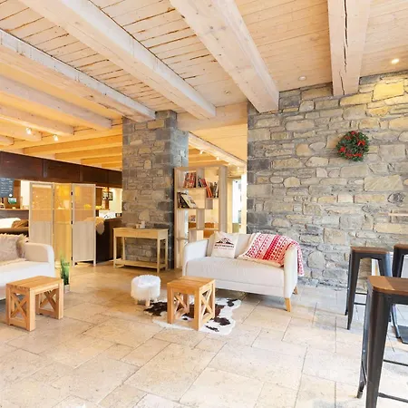 Lägenhet Au Coeur De Avec Piscine Et Parking - Fr-1-296-416 *