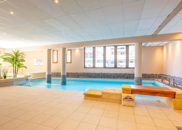 Au Coeur De Avec Piscine Et Parking - Fr-1-296-416 Apartmán