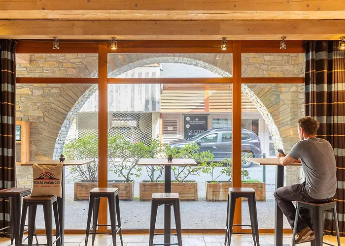 Apartmán Au Coeur De Avec Piscine Et Parking - Fr-1-296-416